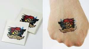 Des tatouages temporaires personnalisés pour les occasion  