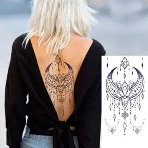 Tatouage ephemere underboob lune et fleur de lotus