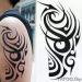 Tatouage ephemere épaule maori